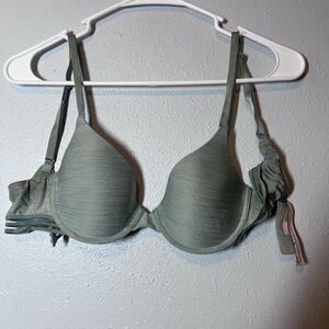 5/$25 Victoria Secret Bra 34B